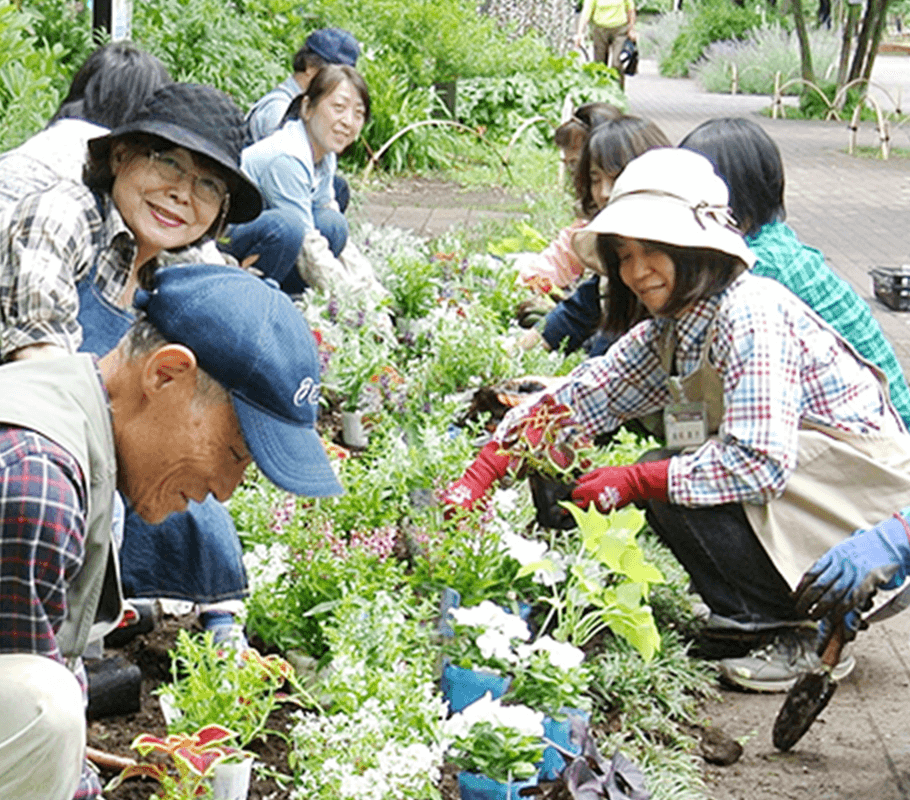 外国のお客さまを、みどりの公園とボランティアでおもてなし。