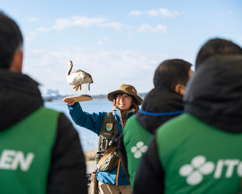 伊藤園「Green Tea for Good」｜都立葛西海浜公園 野鳥観察・清掃活動の様子・NPO birth パークレンジャー