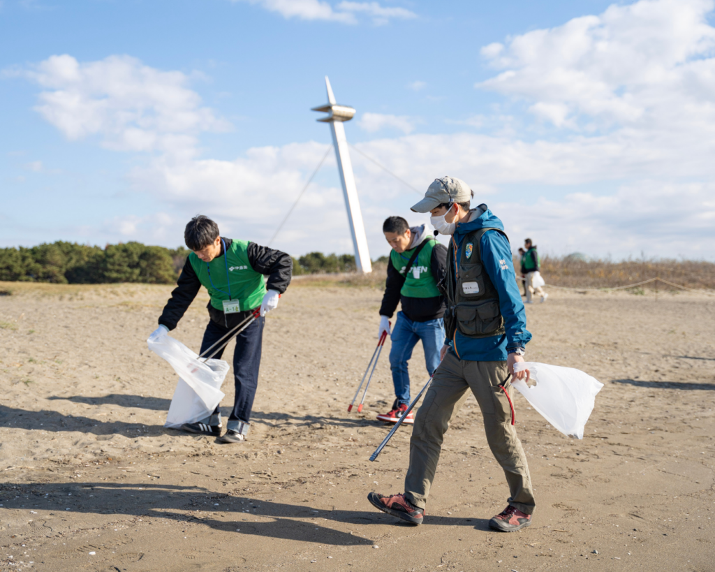 伊藤園「Green Tea for Good」｜都立葛西海浜公園 野鳥観察・清掃活動の様子・NPO birth パークレンジャー